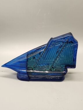 Avon Spicy After Shave Blue Glass Sailboat Decorative Accent